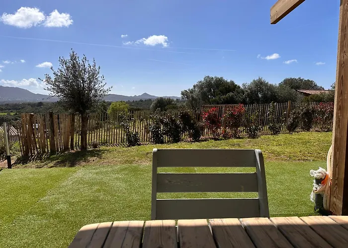 La Poudriere - Grand Avec Jardin Prive Au Calme, * Figari (Corsica)