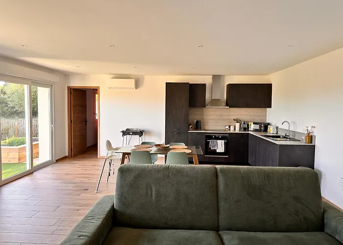 Apartment La Poudriere - Grand Avec Jardin Prive Au Calme,